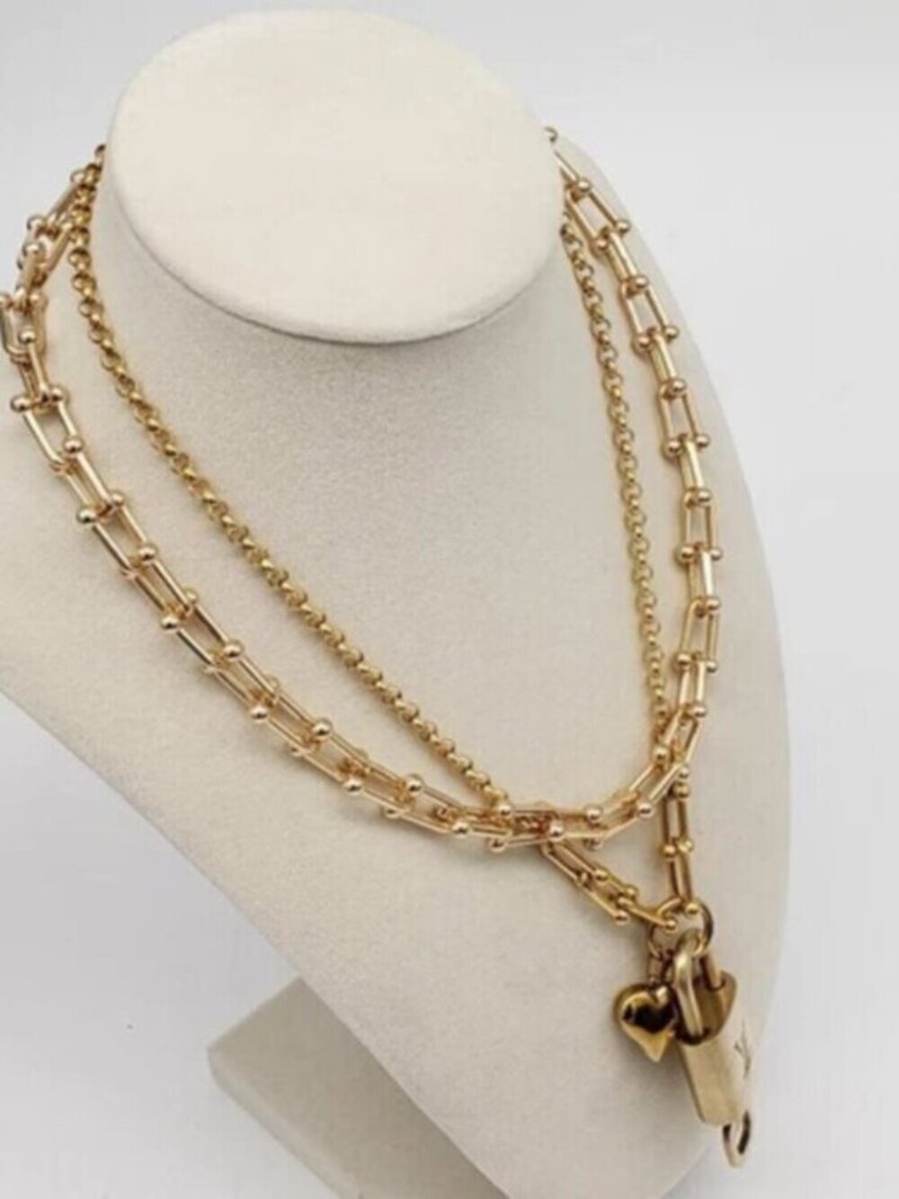 Stainless Steel Gold-Plated Necklace with Authentic Louis Vuitton Padlock - Picture 5 of 11